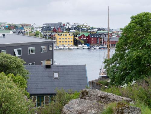 Marina view - 3 Bedroom Apartment - Central Tórshavn