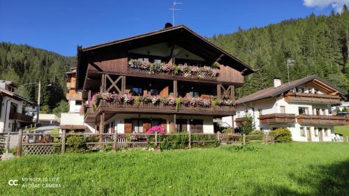 Chalet Lia - Apartment - Padola