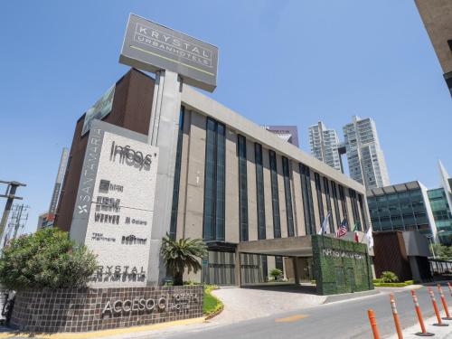 Krystal Urban Monterrey San Jeronimo - image 3