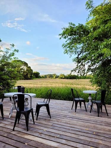 Alentours, Yumas Riverfront Lodge in San Ignacio