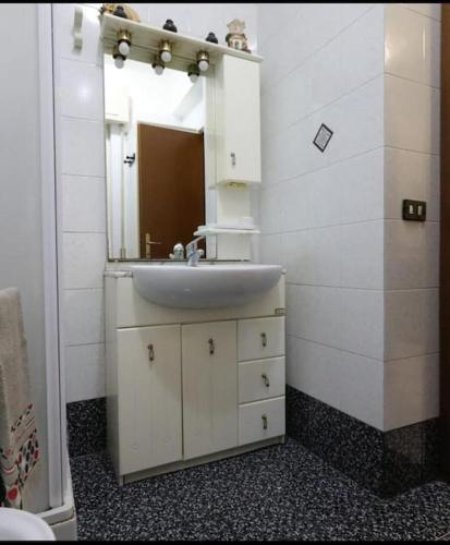 Pochi passi da San Pietro Metro A Cipro, Roma (foto 7)