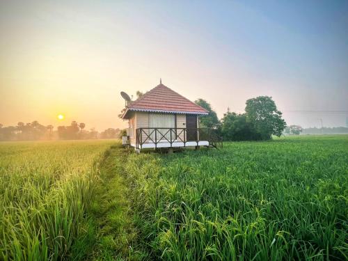 Farm Hut (Middle of Paddy field) room in Marutham Village Resort