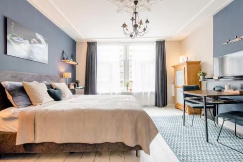 verzorgde kamer in monumentenpand in Rijnstraat