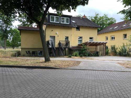 FeWo NAHE Berlin für bis zu 8 Monteure in Mittenwalde, Deutschland