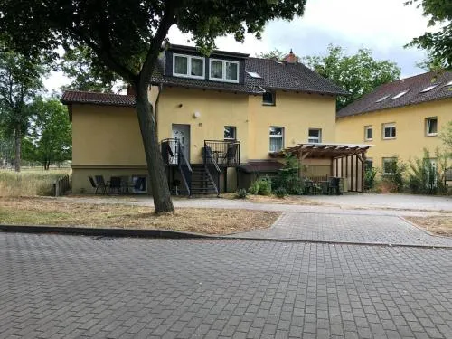 FeWo NAHE Berlin für bis zu 8 Monteure in Mittenwalde, Deutschland