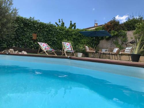 Villa Cléa, belle propriété provençale, jardin, piscine, au calme - Accommodation - Carnoux