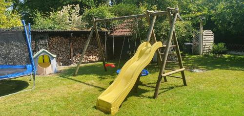 ملعب للأطفال, Ferienwohnung auf dem Land Schermbeck Moviepark in شيرمبيك