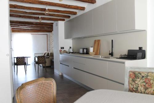 Konyha, CA LA MUM in Tivissa