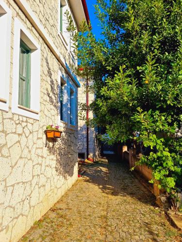 Paradise İmroz Butik Otel - Tap to explore photos