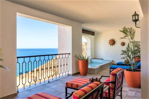 Spacious 3 Bedroom with Plunge Pool in Cabo