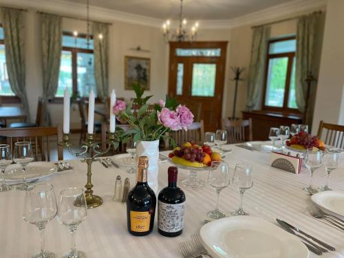 Conacul Cornu 1945 Conacul Cornu 1945