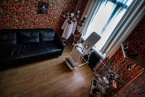 Vintage BDSM Kinky Apartment - ENTIRE 65m2 space for up to 6-guests - FULLY EQUIPPED, Wrocław (photo 3)