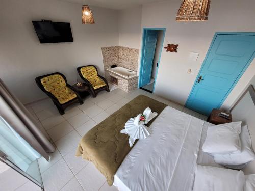 Luxury Suite with Spa Bath image 4