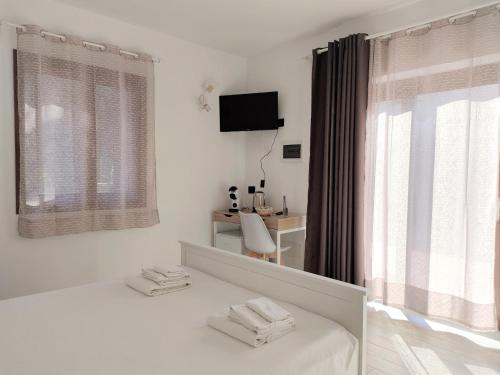  Zenia Rooms, Pension in San Teodoro