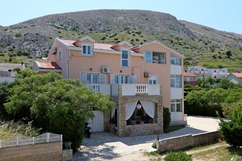 Seaside apartments with a swimming pool Pag - 6412 - Location saisonnière - Pag