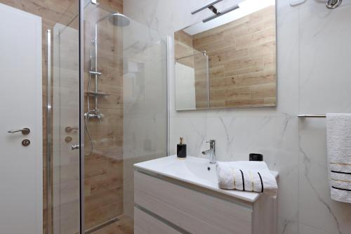 Apartment Pag 6412b - image 3