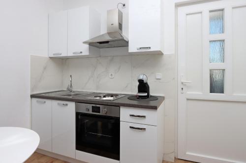Apartment Pag 6412b - image 9