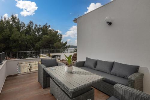 陽台/露台, Apartments by the sea Pridraga - Cuskijas, Novigrad - 6306 in 果尼亞卡林