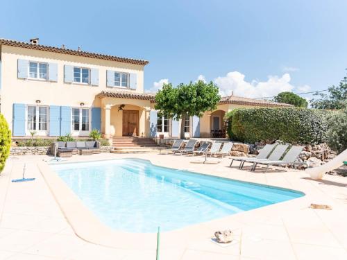 Beautiful holiday home in Les-Arcs -Sur-Argens with pool - Location saisonnière - Les Arcs