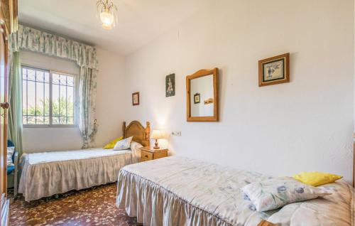 3 Bedroom Beautiful Home In Fuente Tojar