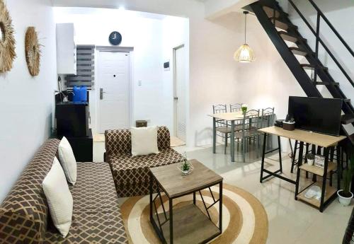 ROCKMELON TRANSIENT HOUSE  in Dau