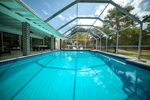 Luxury Miami Village w/Pool+Grill+MiniGolf