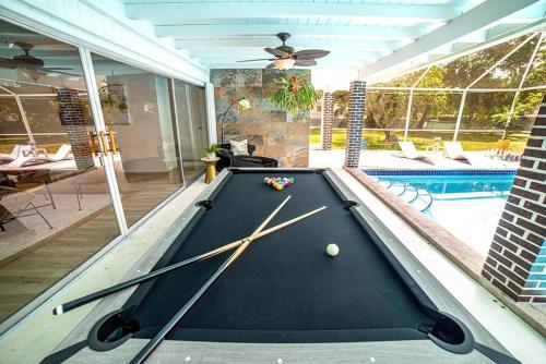 Luxury Miami Village w/Pool+Grill+MiniGolf