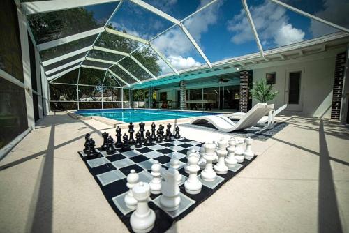 Luxury Miami Village w/Pool+Grill+MiniGolf