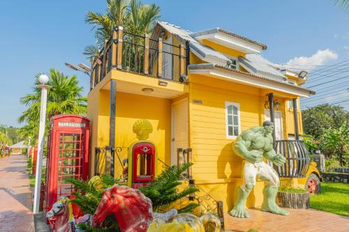 room detail thumbnail 1