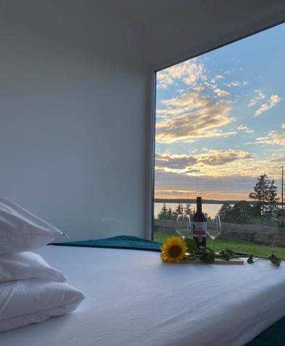 2 bedrooms, 3 beds