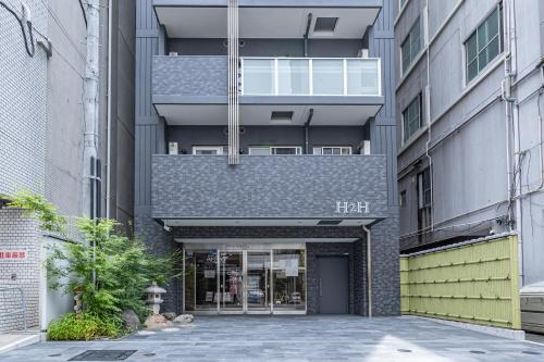 H2H Shinsaibashi