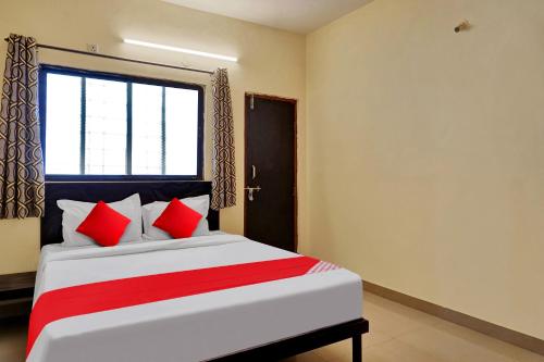 OYO Flagship Dhuldev Executive Rooms