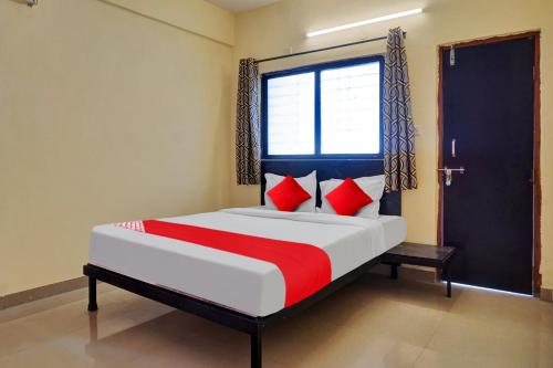 OYO Flagship Dhuldev Executive Rooms