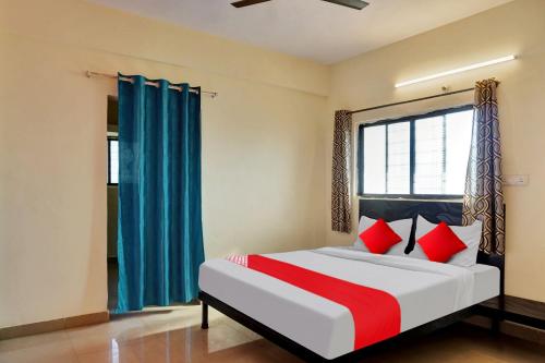 OYO Flagship Dhuldev Executive Rooms