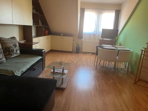 Arnyas Residence Apartman Pecs in Kertvaros