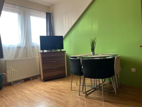 Árnyas Residence Apartman Pécs (Arnyas Residence Apartman Pecs) in เคอร์ตวารอส
