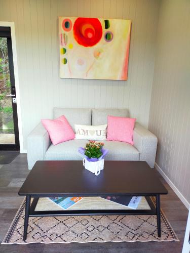 Tesis özellikleri, Secluded, private rural retreat mins from Warkworth -"Avondale" Minihouse in Warkworth