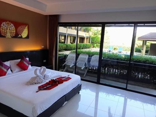 Naiyang Beach Hotel SHA Plus photo 2