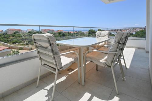 VILLA CALA, Hotel Rooms&Apartments 5