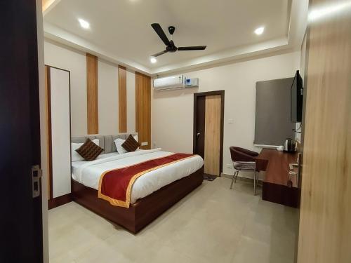 Royal Rooms and Banquet
