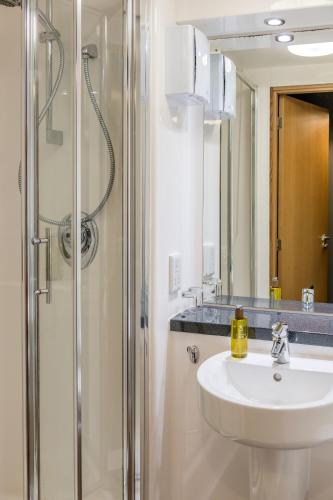 Richmond Place Apartments - image 14