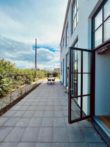 Cozy and Bright Apartments with Private Car Park 4