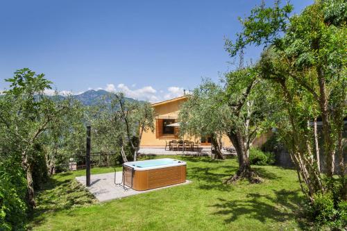 Villa Carducci, Torri del Benaco