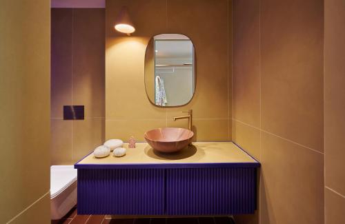 LOOM ATHENS - main image