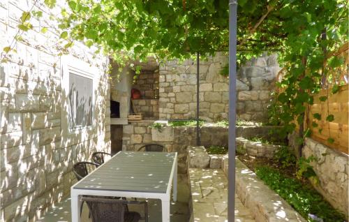 外部景觀, Lovely Apartment In Omis With House Sea View in 奧米斯
