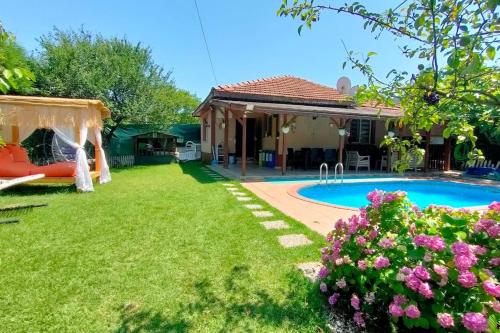 Yildiz Family Village House -ısıtmalı havuzlu Sapanca