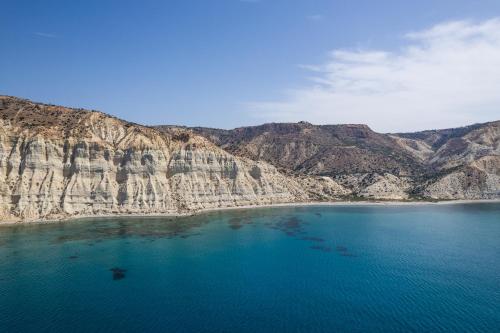 주변 명소, Pissouri bay sea view studio in 피주리