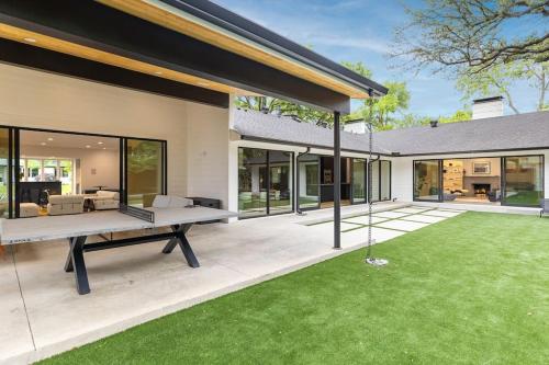 W Highland Park Villa in Dallas, USA