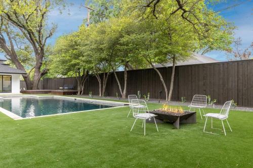 W Highland Park Villa in Dallas, USA