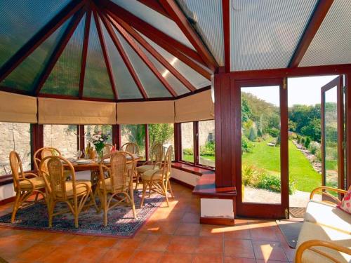 ทัศนียภาพภายนอกโรงแรม, Slade Cottage in บริดเด็น